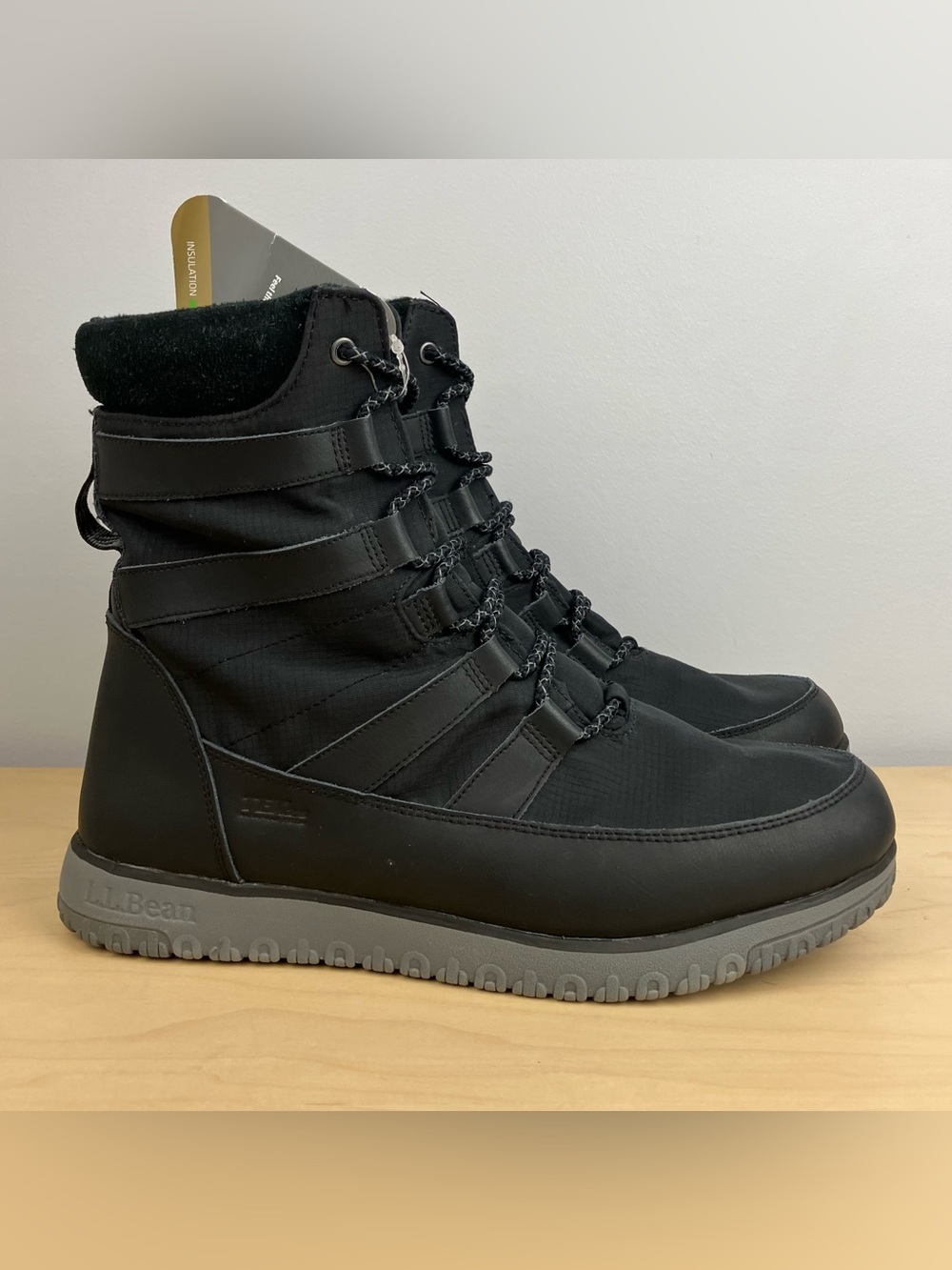 L.L. Bean Men’s Size 10.5 M Ultralight Insulated Waterproof Black Winter Boots.